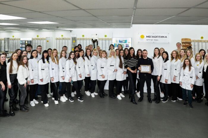 Найбільша оптика України офіційно зафіксована у Львові