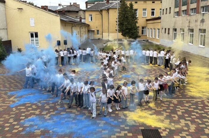 Патріотичний флешмоб “Кольори Єдності” став національним рекордом